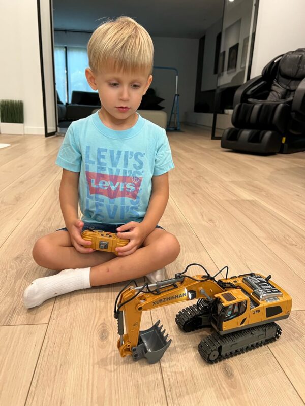 Remote Control Excavator Construction Toys for Boys, 2×1200mAh RC Excavator Toy with Metal Shovel & Light, 11CH Excavator Toys for Boys 3-5 4-7 8-12 Year Old Kids 2023 Christmas Birthday Gift,120+Mins - Image 6